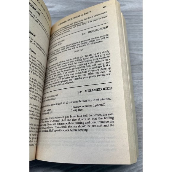 Fannie Farmer Cookbook by Marion Cunningham Paperback Tradition of Good Cooking - Picture 7 of 9